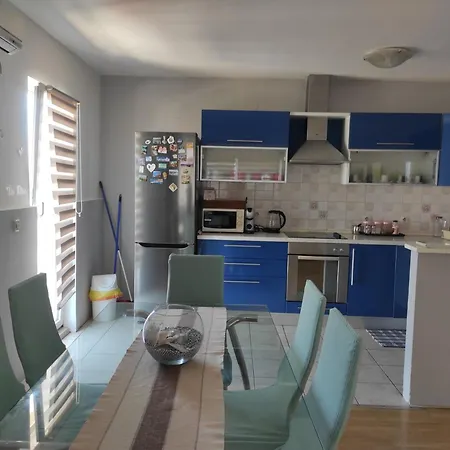 With Parking Space Supetar, Brac - 5627 Apartment Supetar